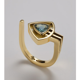 18ct gold ring