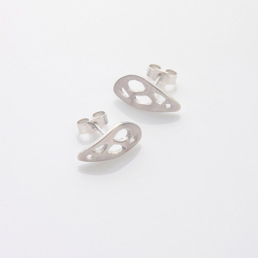 laria earring